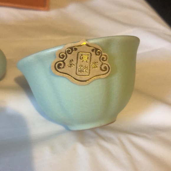 Chinese tea-set in original box; fine ceramic in gorgeous Jade green color - Picture 7 of 9